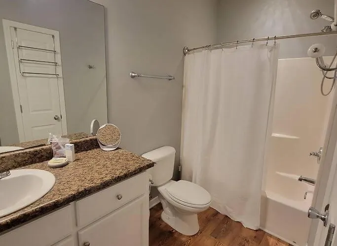 4013 One Minute To Two Pools Dog Friendly Gulf Shores