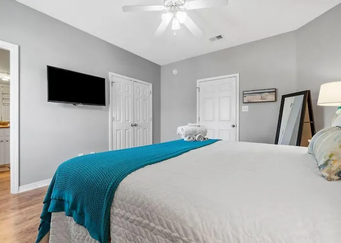 Holiday home 4013 One Minute To Two Pools Dog Friendly *