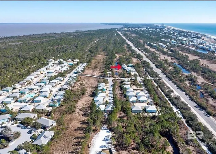 4013 One Minute To Two Pools Dog Friendly Gulf Shores